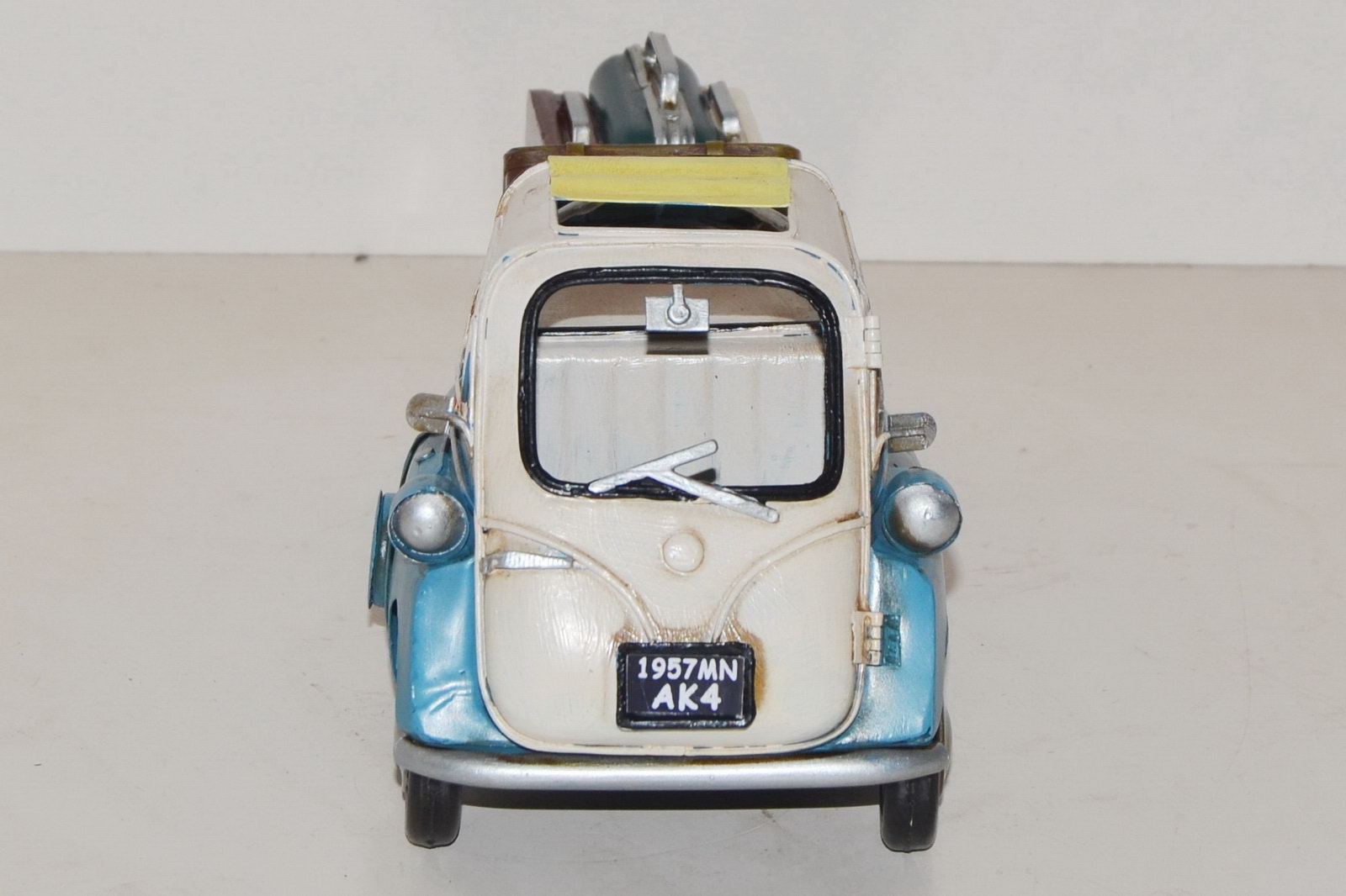 Blechmodell - BMW Isetta mit Koffer-Anhänger