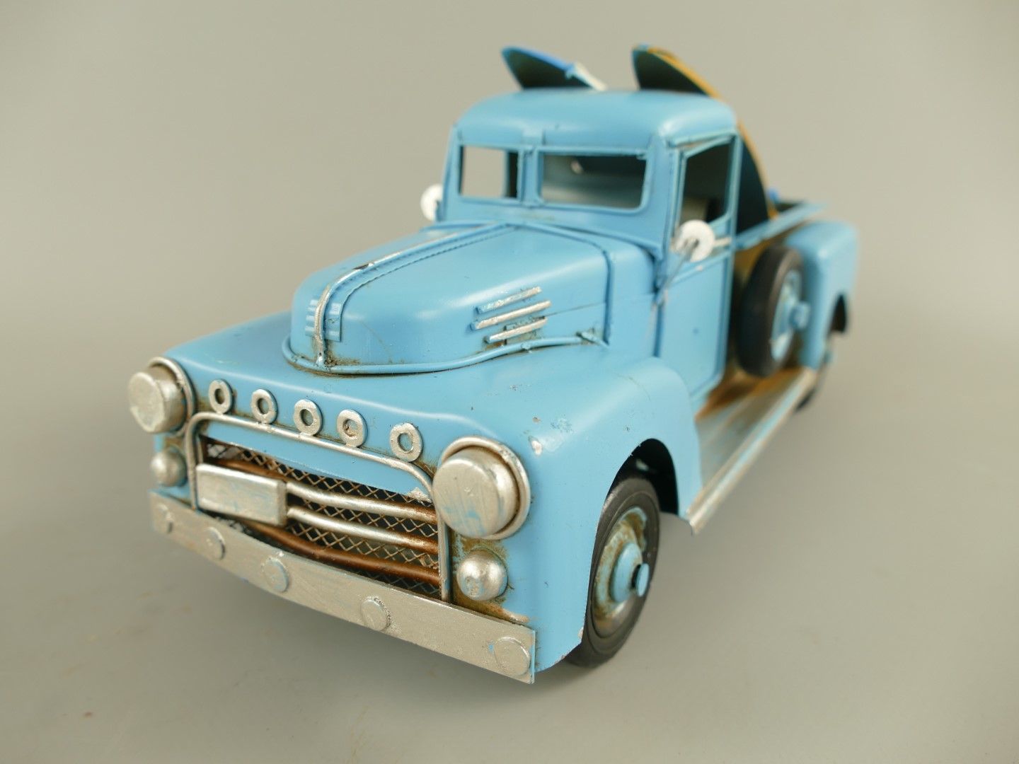 Blechmodell - Auto Pickup, US-Truck Oldtimer mit Surfbrettern, blau, 26 cm