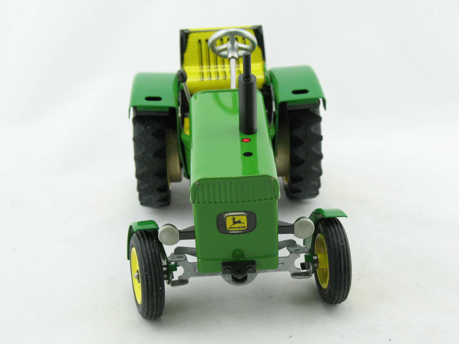 Traktor John Deere 3120 von KOVAP - Blechspielzeug