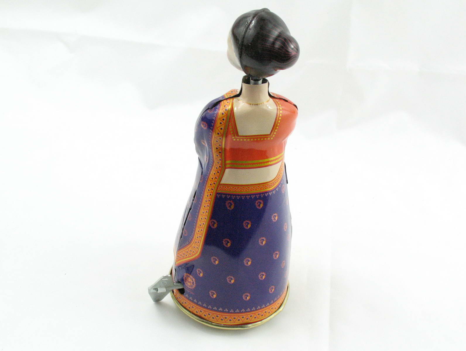 Blechspielzeug - Tanzende Puppe Chanderi Doll