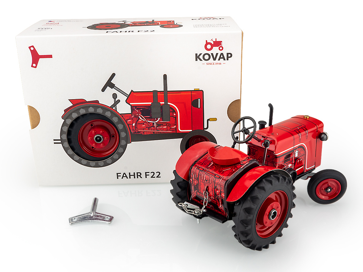 Traktor FAHR F22 von KOVAP - Blechspielzeug